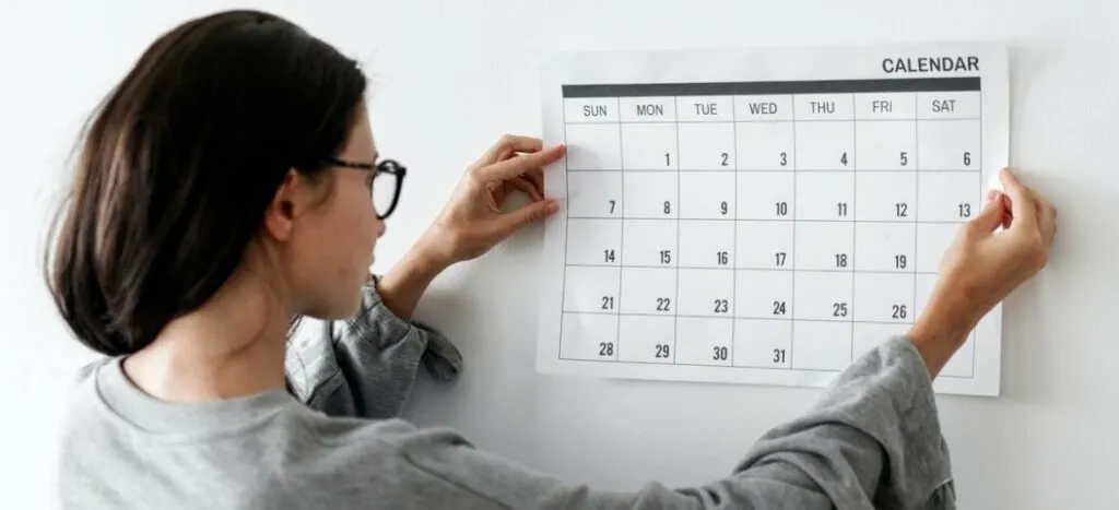 Dagstructuur overzicht met tijdblokken voor activiteit en rust in een persoonlijk dagritme plan